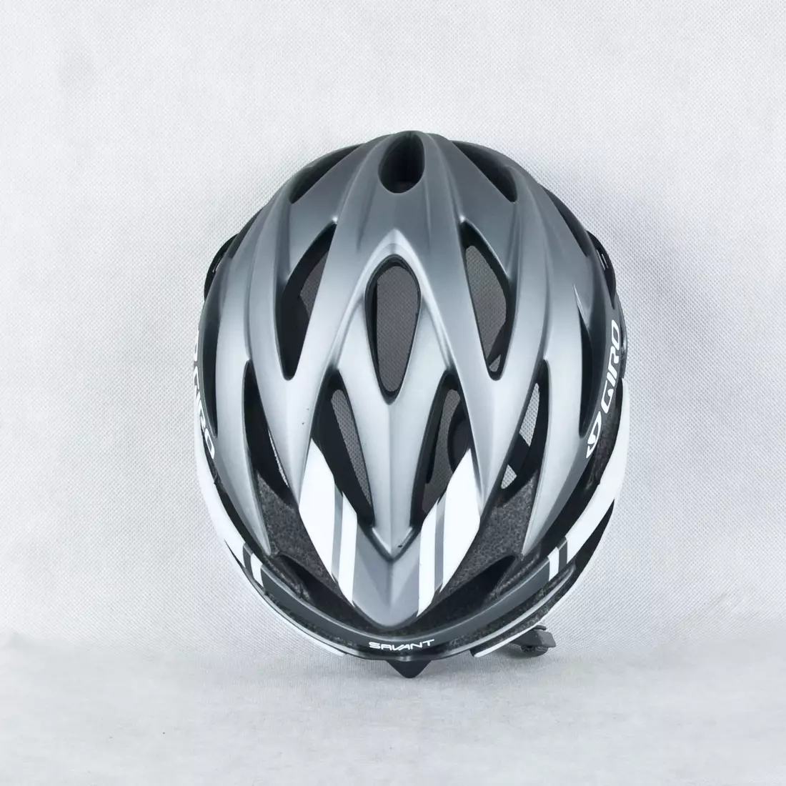 GIRO SAVANT - cască de bicicletă din titan și alb mat