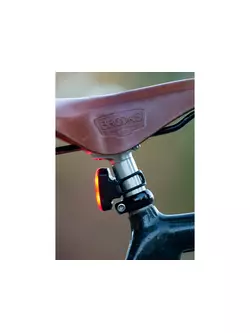 Lampă spate pentru biciclete BLACKBURN CLICK USB  20 lumeni roșu BBN-7074703