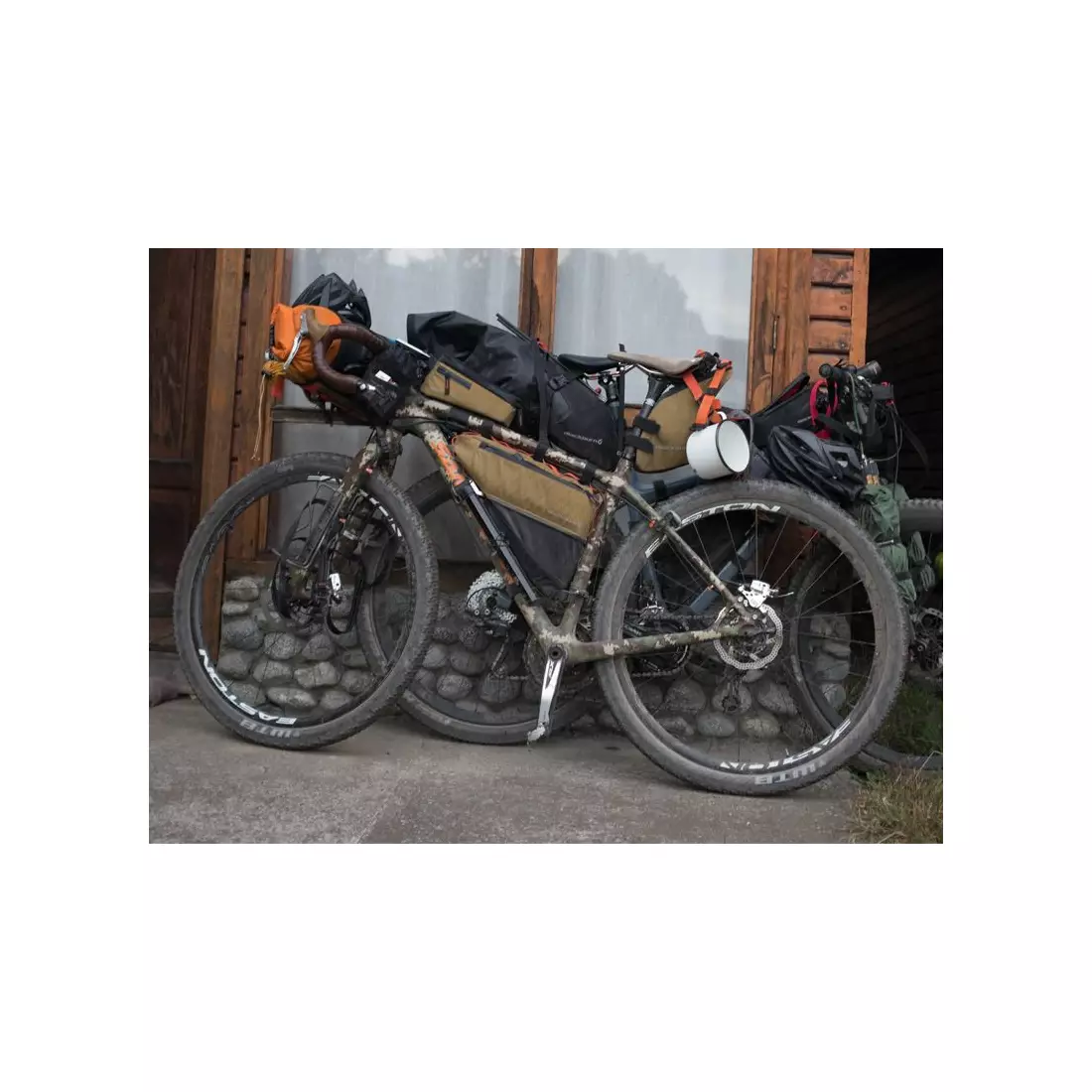 BLACKBURN pompă manuală pentru bicicletă outpost hv anyvalve 90psi negru BBN-7064108