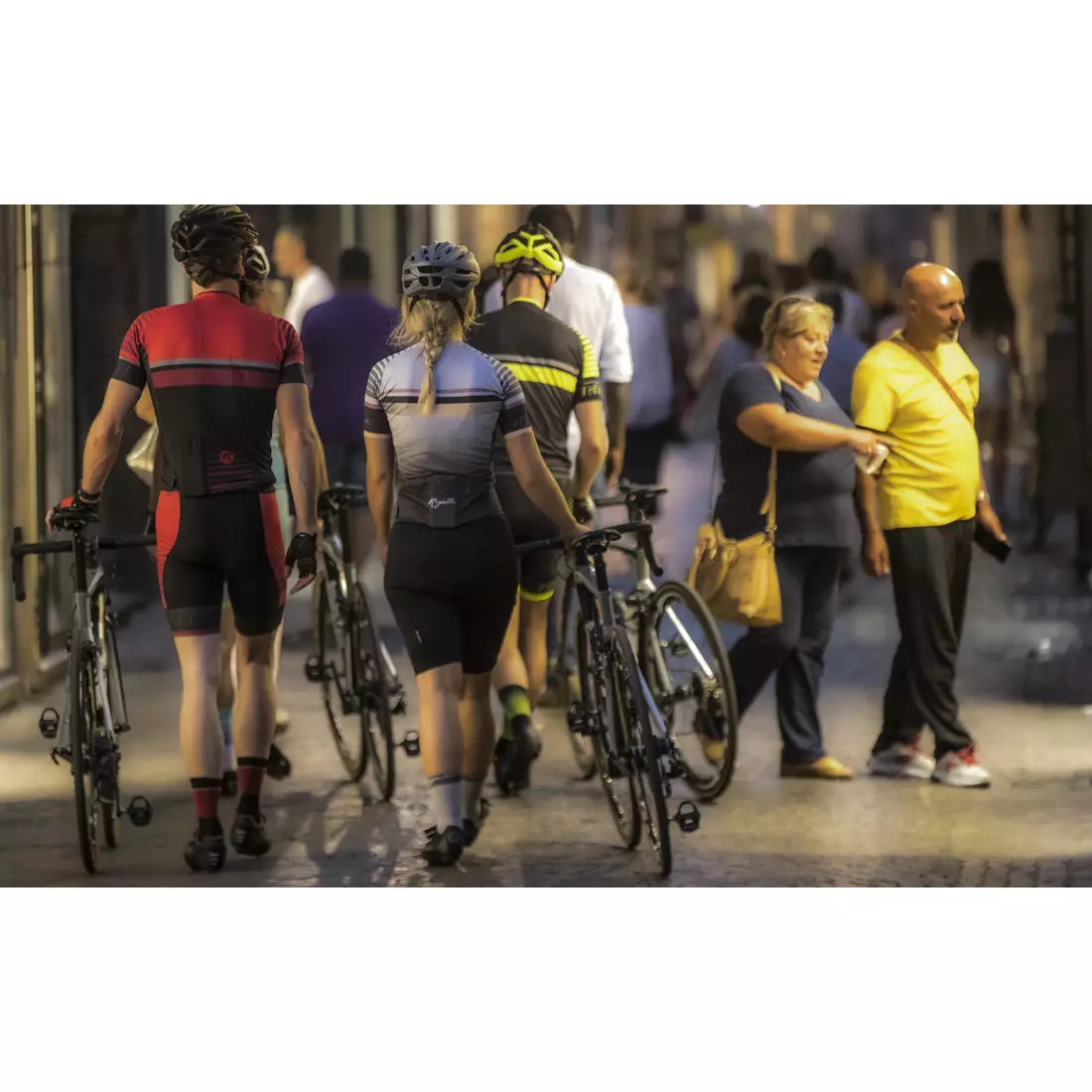 ROGELLI Hero pantaloni scurți de ciclism pentru bărbați cu bretele negru/roșu 002.238