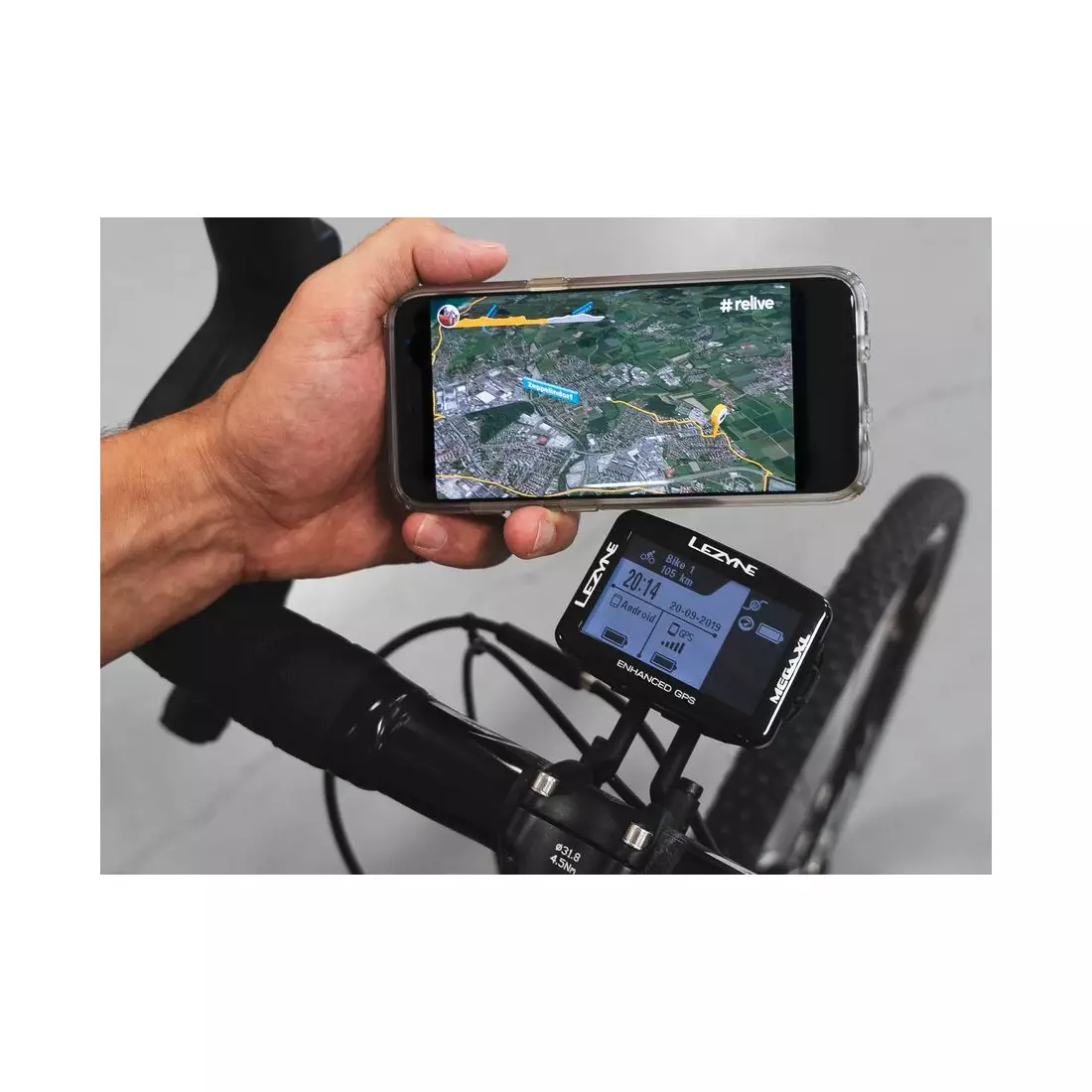 Contor de biciclete LEZYNE MEGA XL GPS HRSC Loaded (bandă cardiacă + senzor de viteză/cadență inclus) 