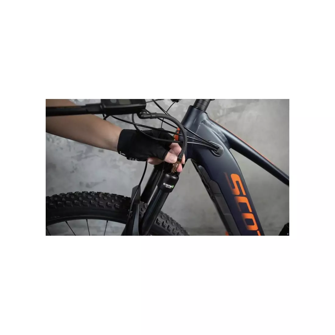 TOPEAK pompă pentru bicicletă cu manometru POCKET SHOCK DIGITAL T-TPSDG-1