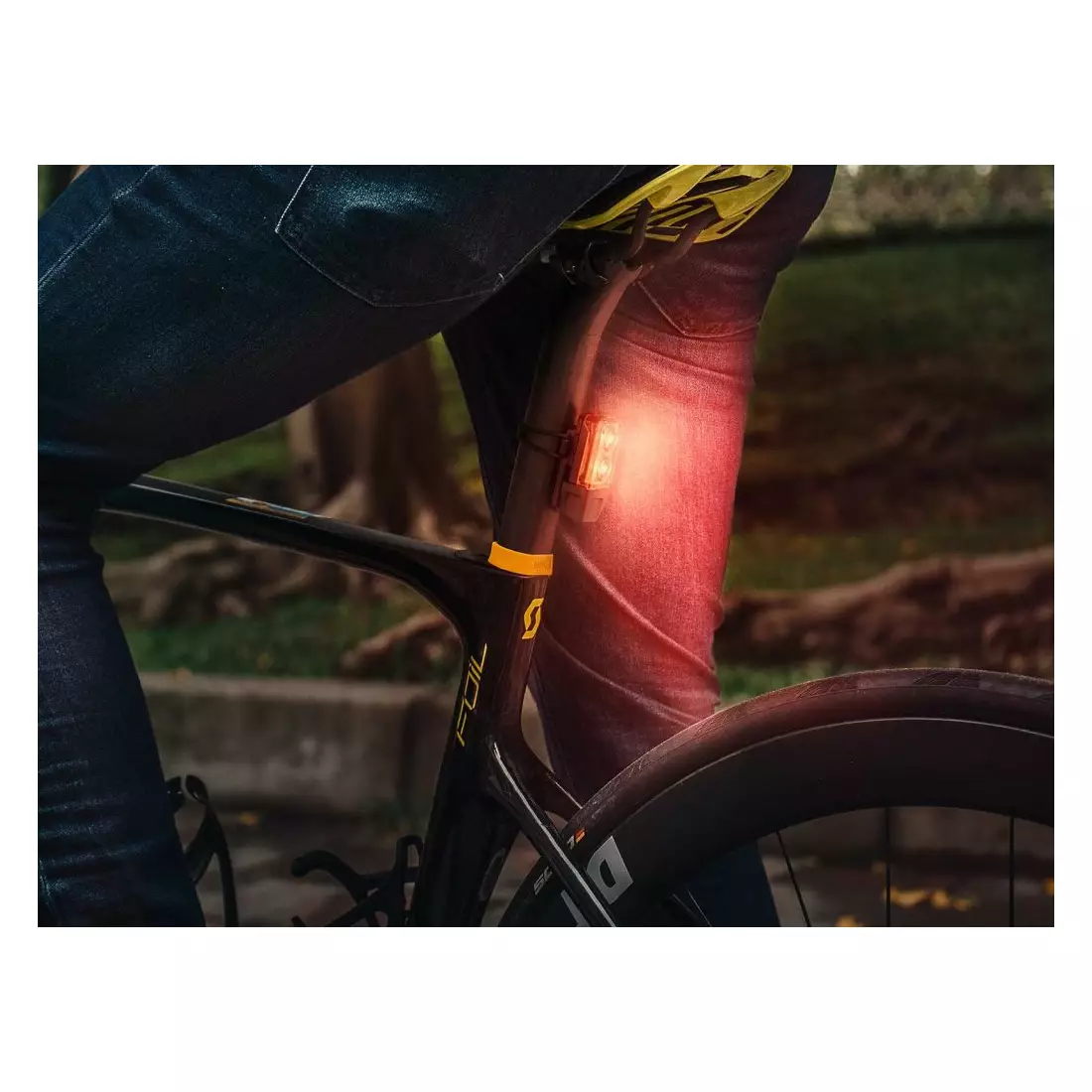 TOPEAK set de lumini pentru biciclete LUX USB COMBO black T-TMS098