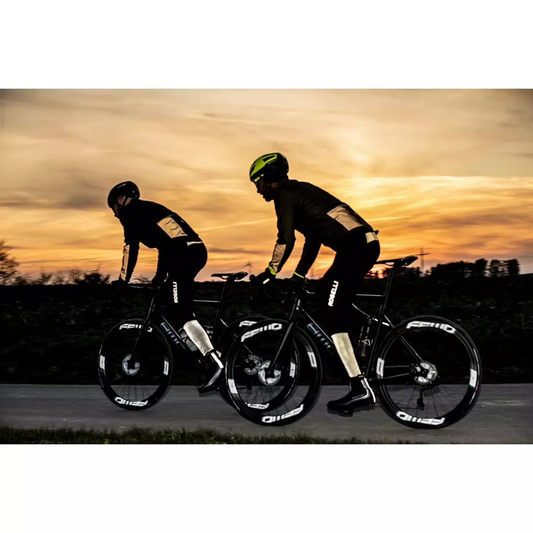 Rogelli Pantaloni de bărbați cu izolație pentru ciclism ESSENTIAL HI VIS negru ROG351016