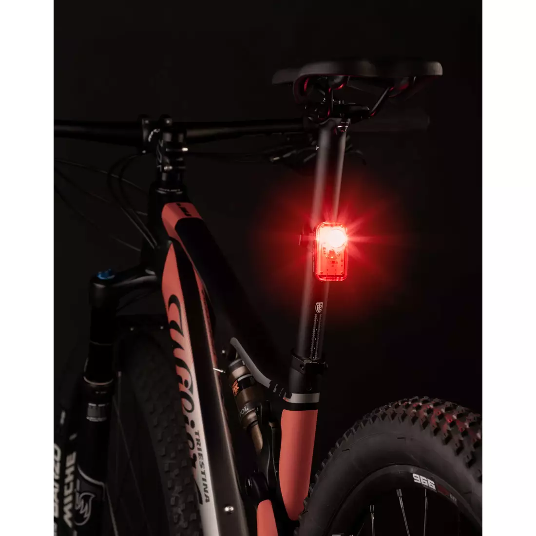 FORCE Lampă spate pentru bicicletă TONEY 70 LM, 1 x LED, USB 453739